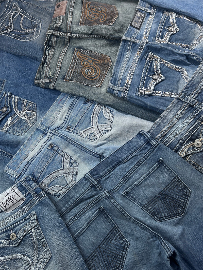 <p><strong>Y2K Bootcut</strong></p>